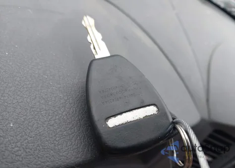 2007 Jeep Grand Cherokee Overland z USA, uszkodzony, nr VIN 1J8HR68257C667147